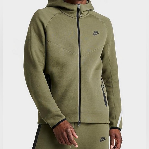 NWT NIKE TECH FLEECE - HOODY/JOGGERS (SETS)             [DM for Color/Size] - Picture 8 of 14